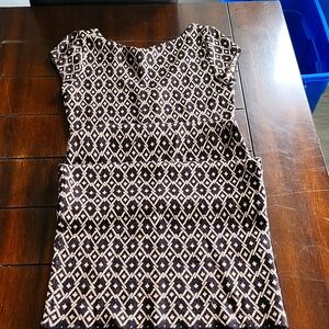 Gorgeous Patterned Dress For Fall